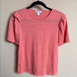 Nine West coral peach Puff Sleeve Ruffled Top sz S excellent condition